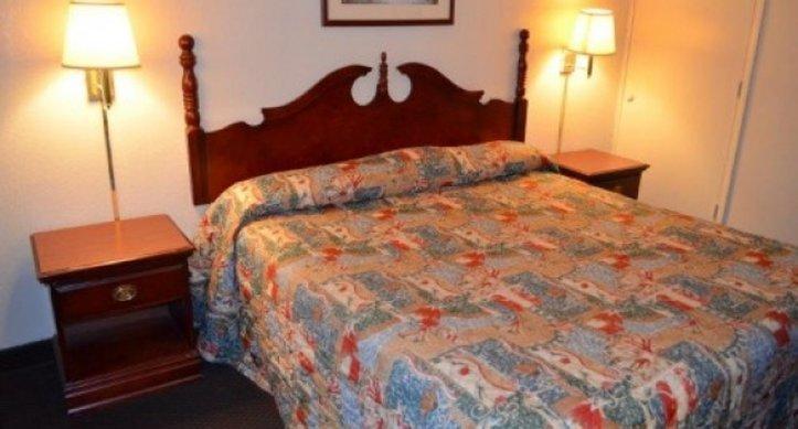 Red Roof Inn Scottsburg Luaran gambar